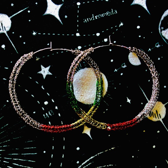 2.5” Handmade Silver Rasta Crocheted Hoop Earrings - Picture 3 of 7